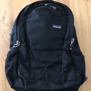 Patagonia 25l black lightwire backpack